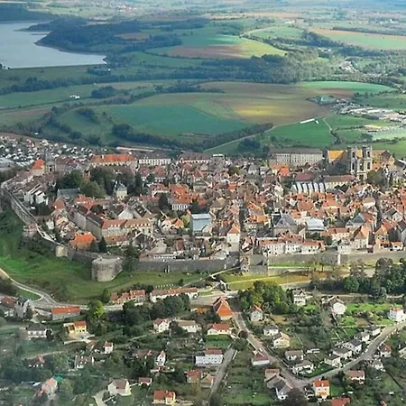 Proche Des Remparts 公寓 *